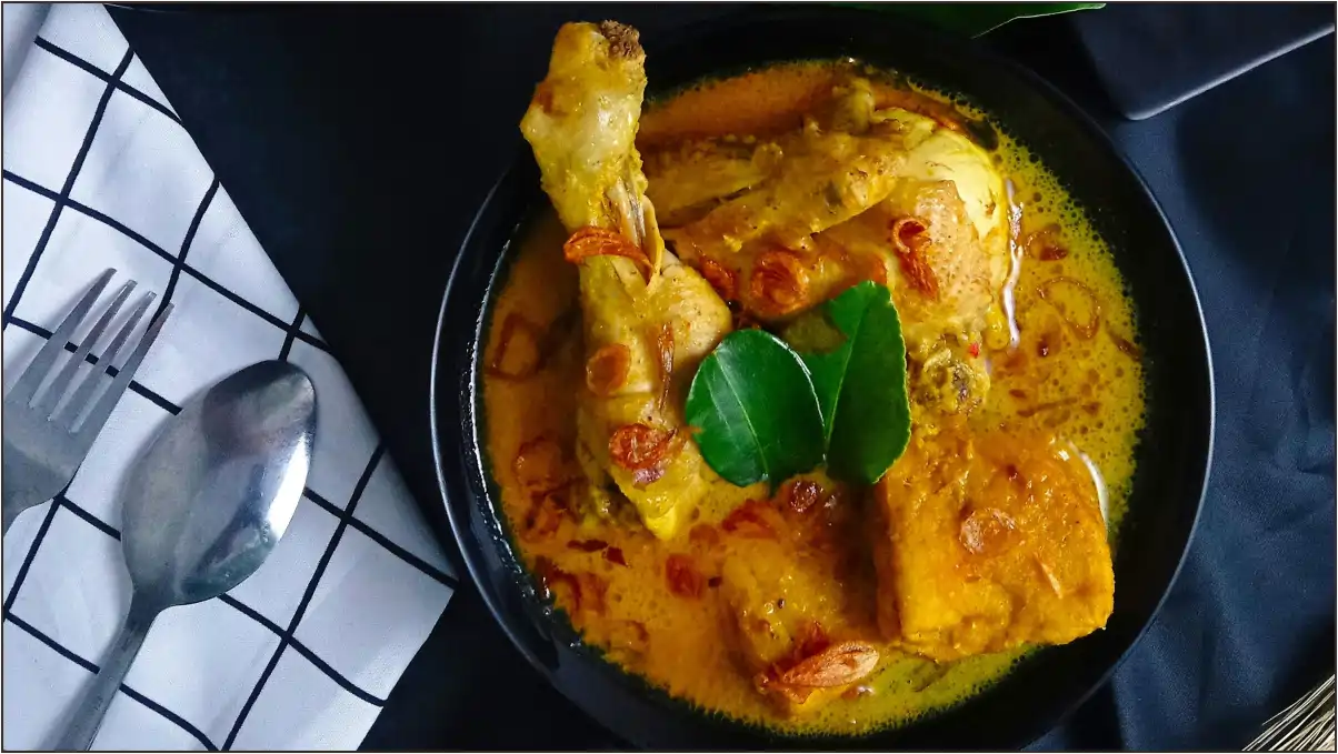 Resep Opor Ayam Lebaran Lebih Gurih